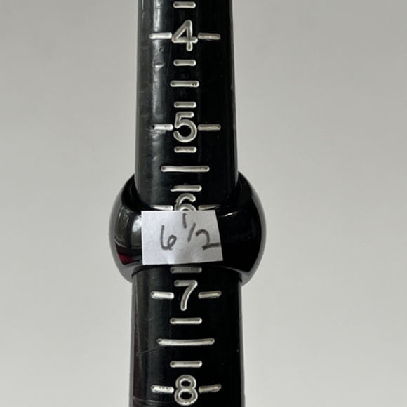 Vintage Size 6 1/2 Lucite Ring Chunky Flat Top Dome Black Mid Century Modern - Picture 15 of 15